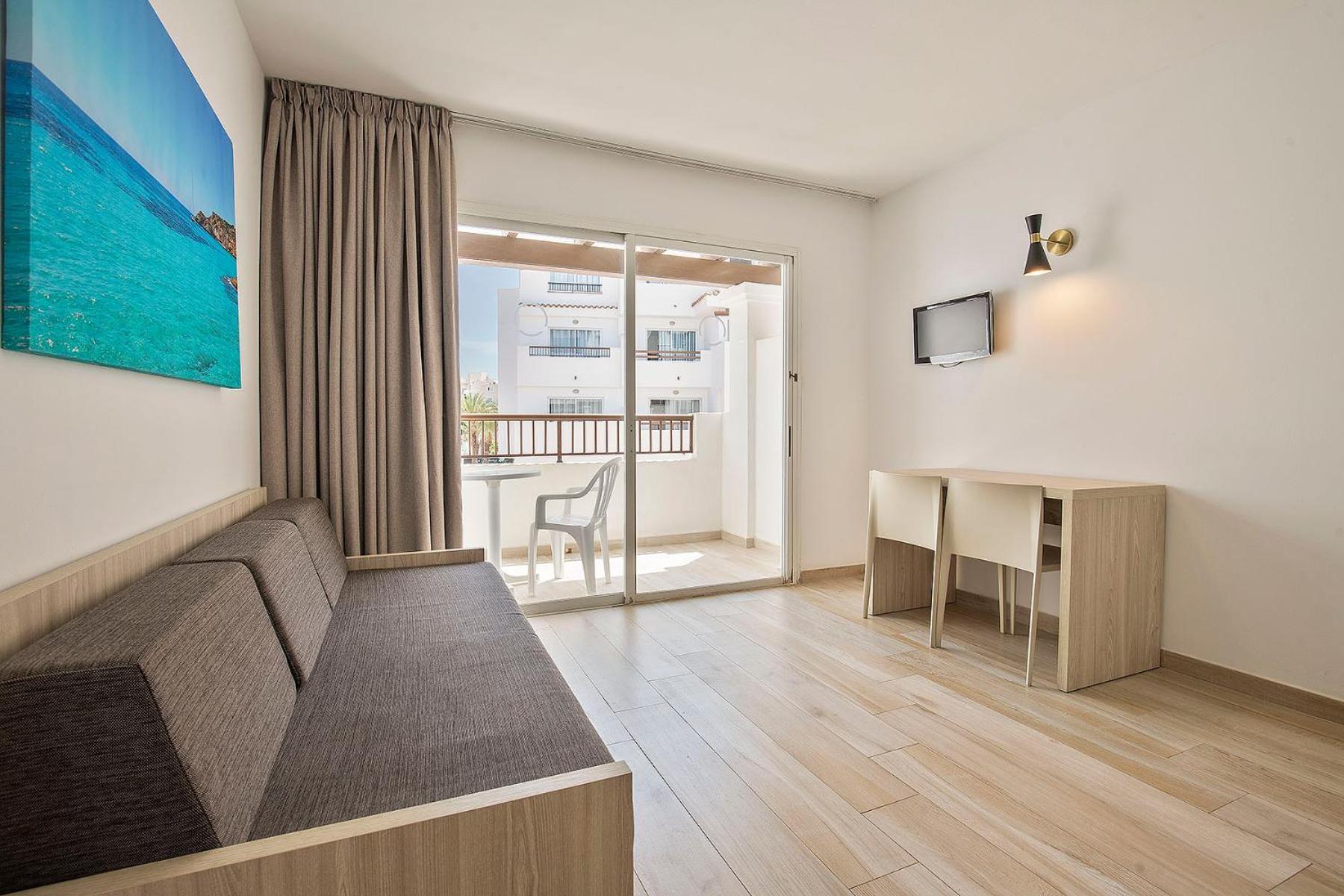 Sunside Ibiza Studios - Only Adults- Formerly Known As Central Park Sant Antoni de Portmany Dış mekan fotoğraf