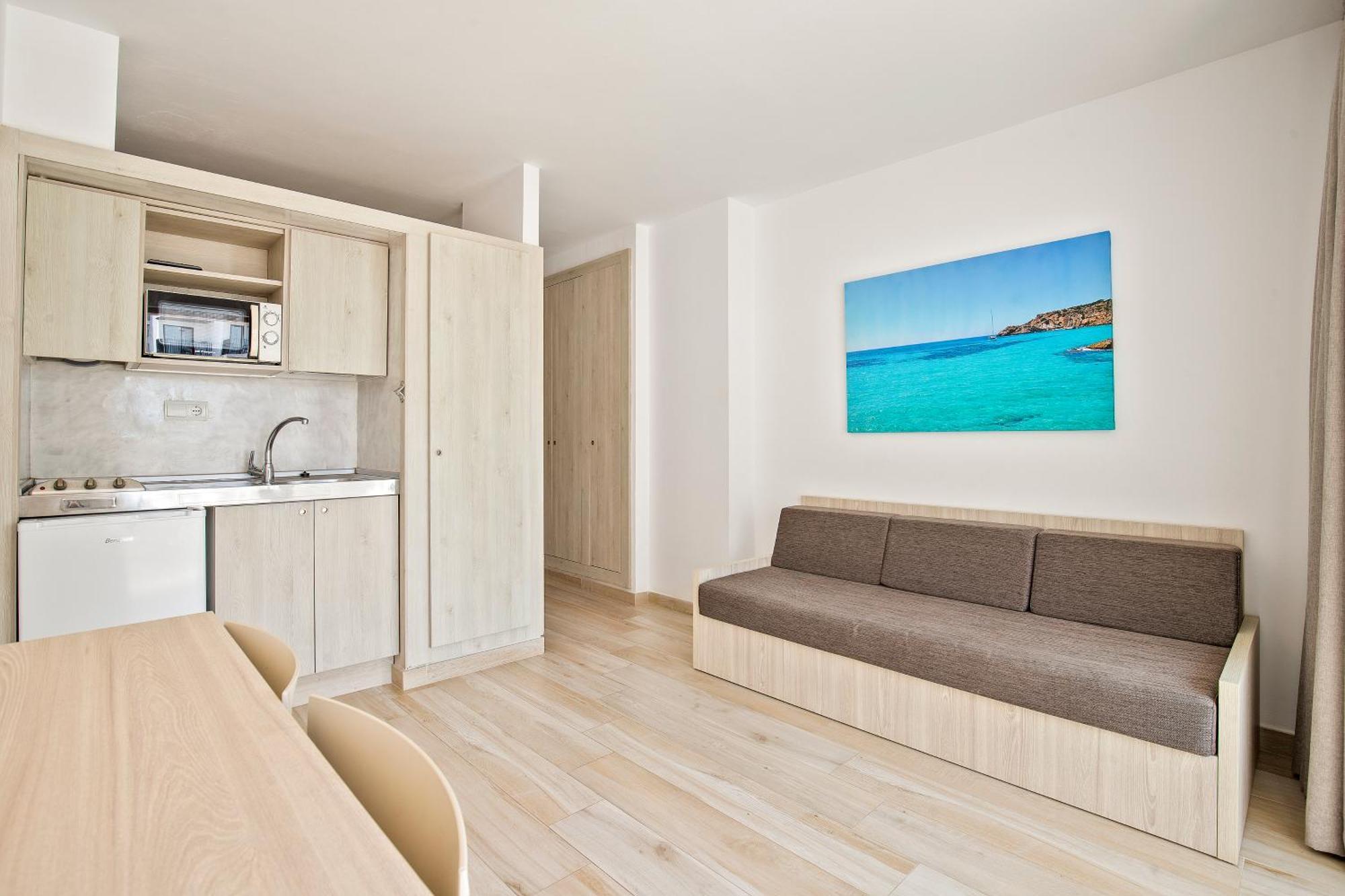 Sunside Ibiza Studios - Only Adults- Formerly Known As Central Park Sant Antoni de Portmany Dış mekan fotoğraf
