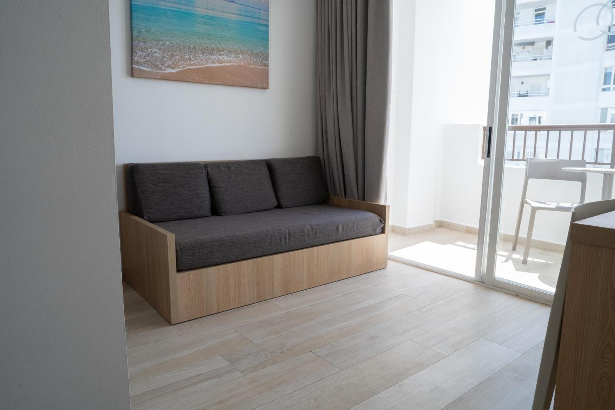 Sunside Ibiza Studios - Only Adults- Formerly Known As Central Park Sant Antoni de Portmany Dış mekan fotoğraf