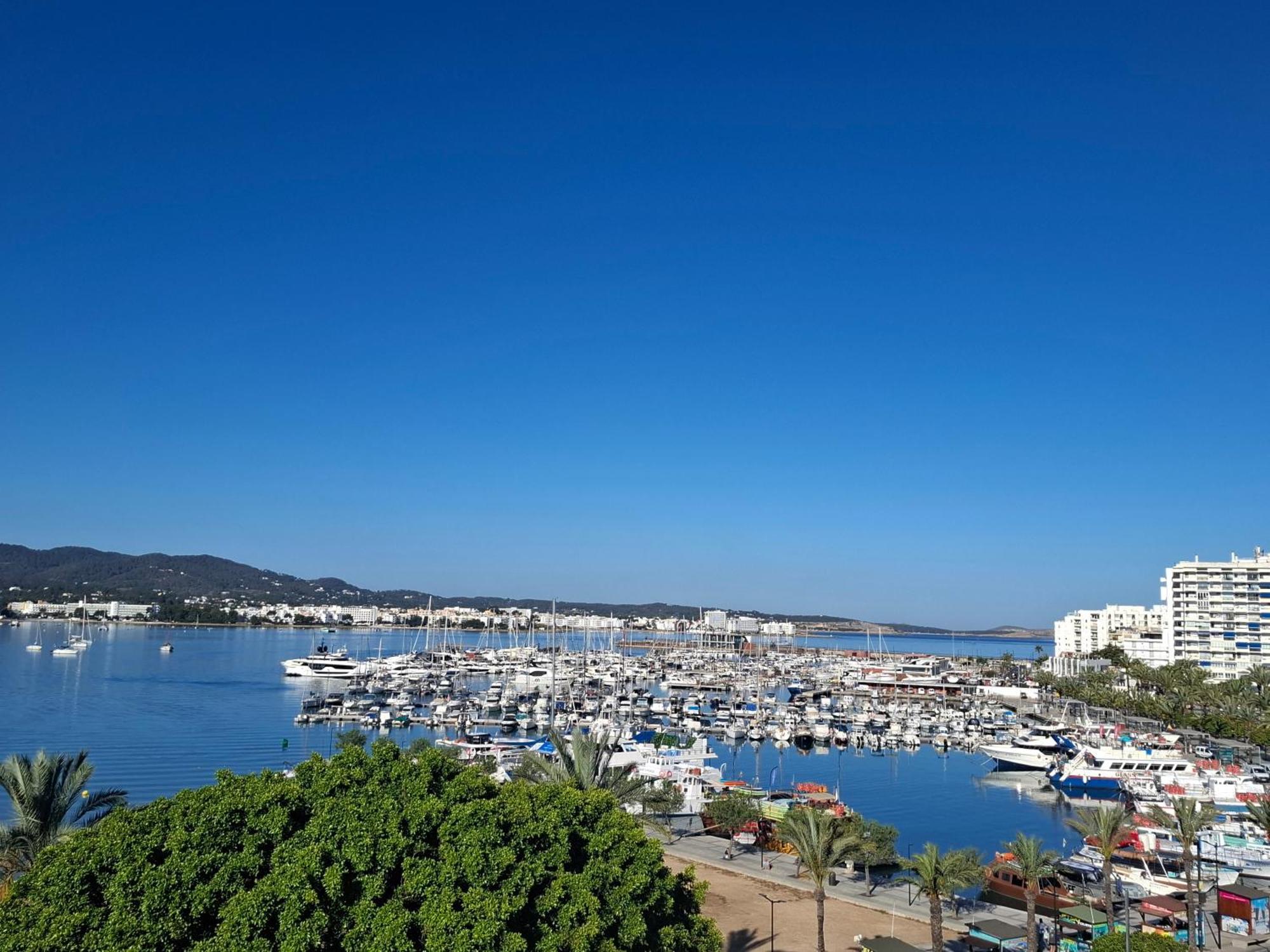 Sunside Ibiza Studios - Only Adults- Formerly Known As Central Park Sant Antoni de Portmany Dış mekan fotoğraf
